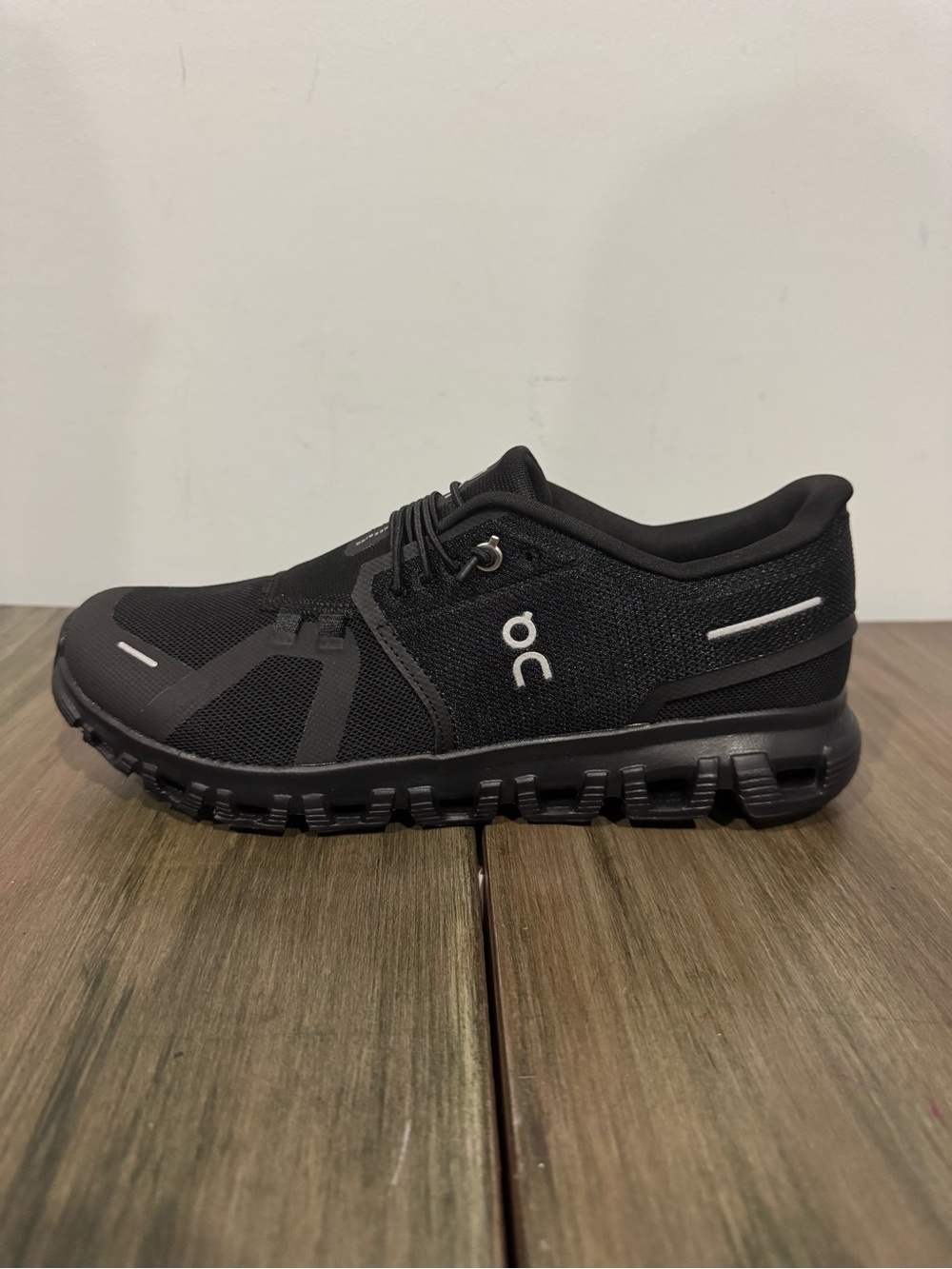 ON CLOUD 6 TRIPLE BLACK RUNNING MENS SHOES
